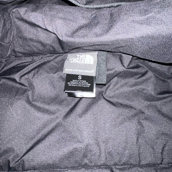 The North Face Charcoal Insulated Jacket - Picture 3 of 4